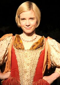 Harlots, Housewives and Heroines: A 17th Century History for Girls Ne Zaman?'